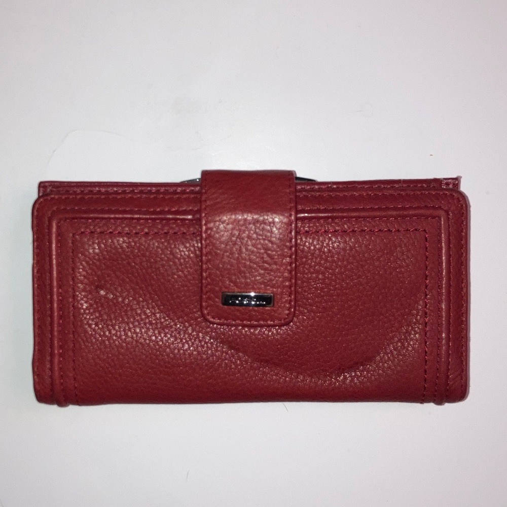 Fossil Wallet  (High Storage Capacity)